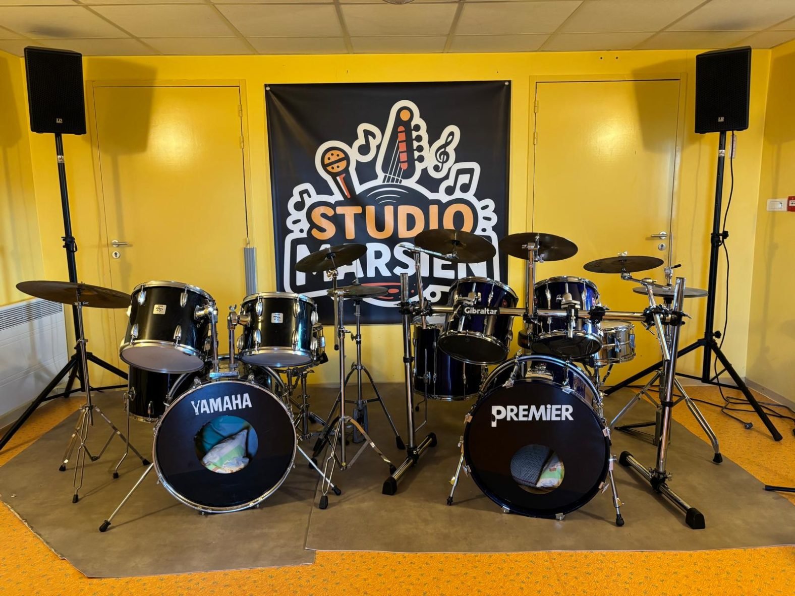 Studio Marsien Nantes St Mars du Désert local de répétition de musique inclusif accessible pour tous et pas cher instrument prêt location jam évènement groupe musique